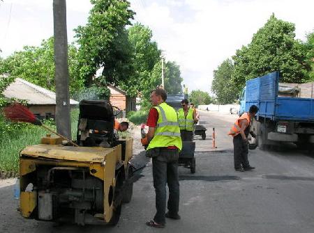 За полтора месяца в Полтаве отремонтировали 33 тыс квадратных метров дорог