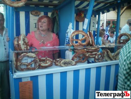 Немцы пьют похлеще наших! Кременчужане убедились в этом на Октоберфесте Немцы пьют похлеще наших! Кременчужане убедились в этом на Октоберфесте