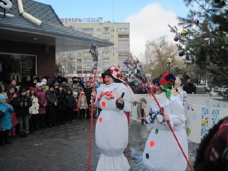 Автозаводской район открыл Новогоднюю елку