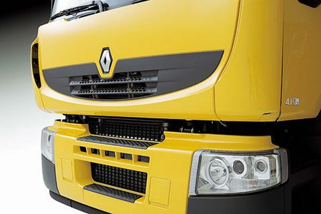«АвтоКрАЗ» адаптирует на грузовики кабину Renault