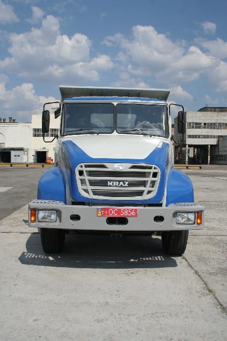 «АвтоКрАЗ» разработал новый автомобиль-самосвал КрАЗ с интегральным капотом