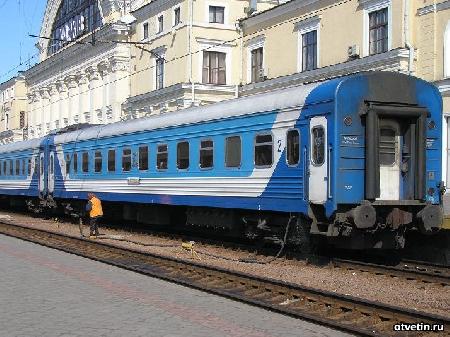 Крюковский вагоностроительный завод в январе - апреле увеличил производство грузовых вагонов на 27%