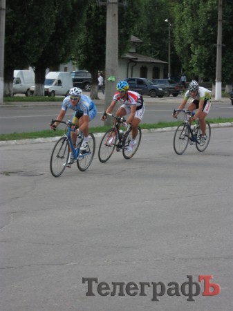 ВЕЛОСПОРТ. Чемпионат Украины среди юниоров. В Кременчуге прошла многодневная гонка.
