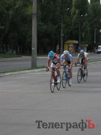 ВЕЛОСПОРТ. Чемпионат Украины среди юниоров. В Кременчуге прошла многодневная гонка.