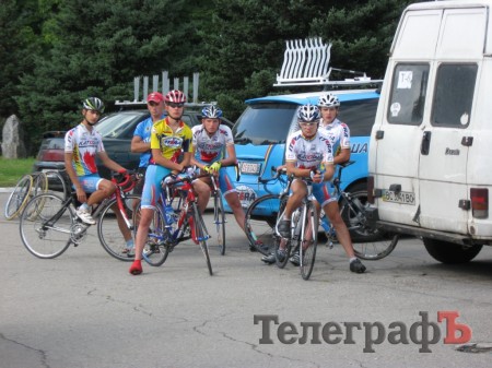 ВЕЛОСПОРТ. Чемпионат Украины среди юниоров. В Кременчуге прошла многодневная гонка.