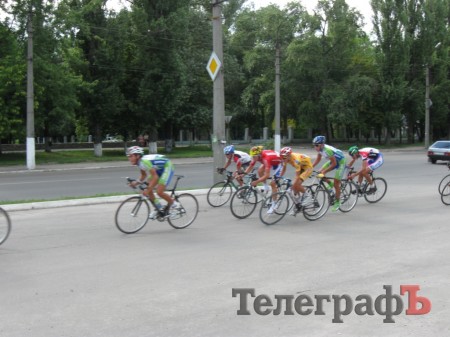 ВЕЛОСПОРТ. Чемпионат Украины среди юниоров. В Кременчуге прошла многодневная гонка.