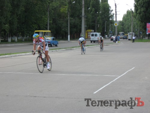 ВЕЛОСПОРТ. Чемпионат Украины среди юниоров. В Кременчуге прошла многодневная гонка.