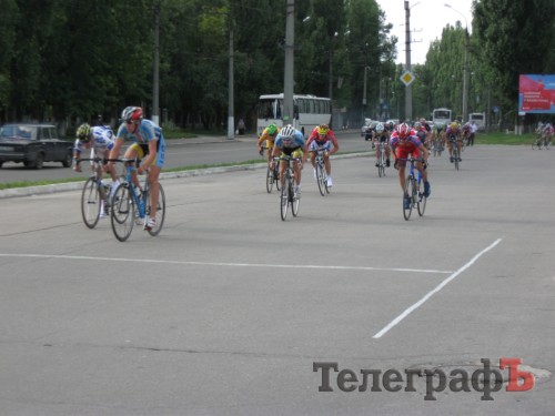 ВЕЛОСПОРТ. Чемпионат Украины среди юниоров. В Кременчуге прошла многодневная гонка.