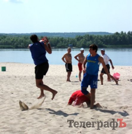 ПЛЯЖНЫЙ ФУТБОЛ. Чемпионат Кременчуга. Подводим итоги. ФОТО, ВИДЕО.
