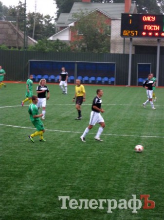 ФУТБОЛ. Чемпионат Кременчугского района. ТМ ОЛСУ потеснил «Dream team» с первого места.