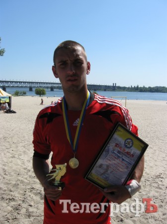 ПЛЯЖНЫЙ ФУТБОЛ. Команда КВСЗ стала победителем 7-го молодёжного кубка Полтавской области.