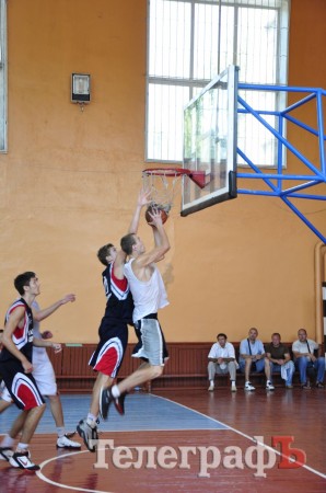 БАСКЕТБОЛ. Сегодня завершился турнир, посвящённый 20-летию независимости Украины.
