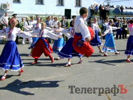 Кременчугские казаки пошли врукопашную «лава на лаву» (ФОТОРЕПОРТАЖ)