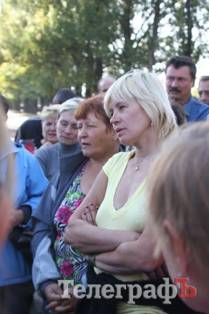 В Кременчуге работники завода железобетонных шпал объявили забастовку (ФОТО)