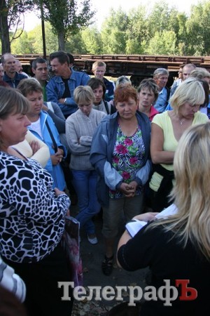 В Кременчуге работники завода железобетонных шпал объявили забастовку (ФОТО)
