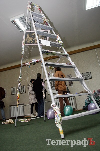 Инсталляция "Ступени к успеху"