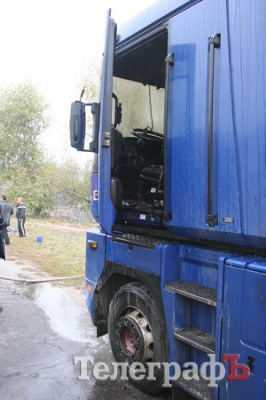 На Реевке загорелась фура (ФОТО)