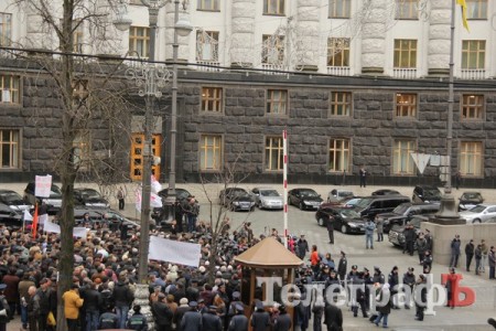 Чернобыльцы требуют не  отменять им социальные льготы