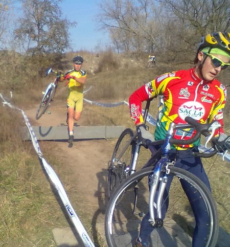 ВЕЛОСПОРТ. Тарас Парфенюк стал чемпионом Украины по велокроссу.