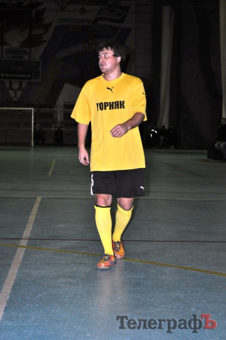 ФУТЗАЛ. Кубок им.М.Белых. Студентам палец в рот не клади…