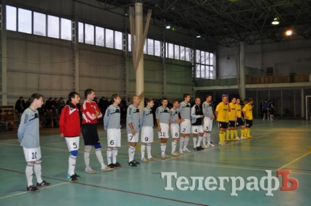 ФУТЗАЛ. Чемпионат Кременчуга. Студентам палец в рот не клади… Часть II.