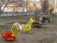 На Космической улице в Кременчуге поселилась Баба Яга (ФОТО)