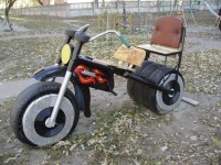 На Космической улице в Кременчуге поселилась Баба Яга (ФОТО)