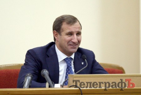 Мэр рассказал студентам КрНУ анекдот о священнике и пообещал новый каток, поющий фонтан и дисциплину в городе