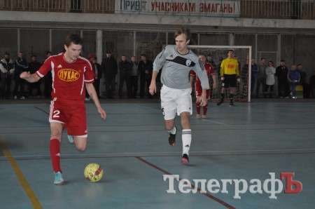 ФУТЗАЛ. Чемпионат Кременчуга. Осечка «Горняка» и второе поражение «Лукаса».