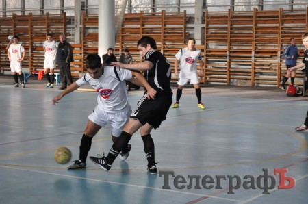 ФУТЗАЛ. Чемпионат Кременчуга. Осечка «Горняка» и второе поражение «Лукаса».
