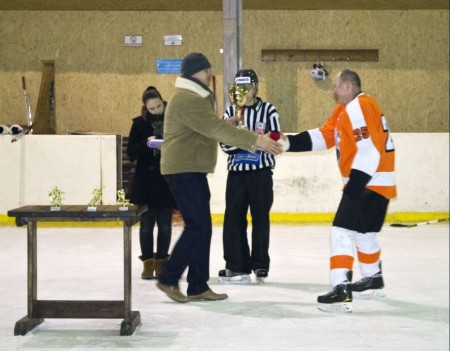 ХОККЕЙ. ХК «Кременчуг» привёз новый трофей из Луцка.