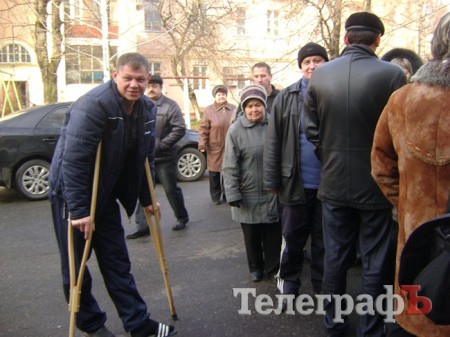 Кременчужане атакуют управление Госкомзема (ФОТО)