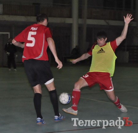 ФУТЗАЛ. Чемпионат Кременчуга. Конец двоевластию.