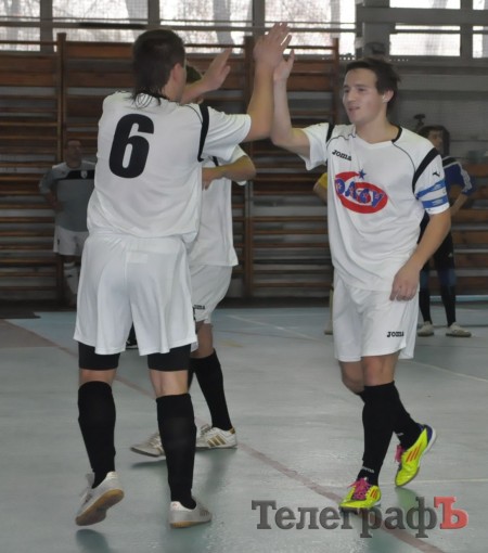 ФУТЗАЛ. Чемпионат Кременчуга. Конец двоевластию.