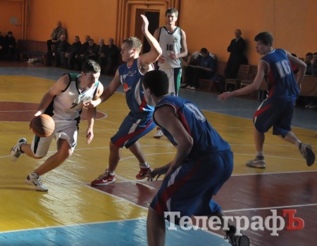 БАСКЕТБОЛ. Чемпионат Украины. БК «Кремень» легко обыграл «Спортлицей».