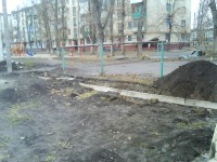 Разрытые улицы Молодежного и ямы вместо люков (ФОТОФАКТ)