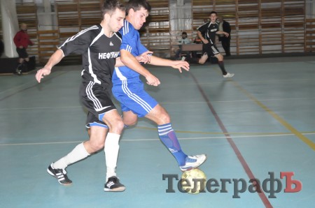 ФУТЗАЛ. Чемпионат Кременчуга. Ясно, что ничего не ясно.
