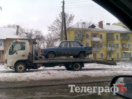 На Крюковском мосту столкнулись 3 машины (ФОТО)