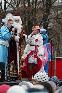 В Кременчуге открыли главную елку (ФОТОРЕПОРТАЖ)