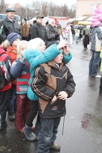 В Кременчуге открыли главную елку (ФОТОРЕПОРТАЖ)