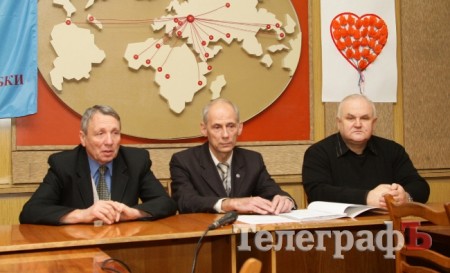 Работники «Кредмаша» собрали 22 тысячи гривен для онкодиспансера