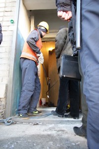 Судебные исполнители зашли в магазин «Сакс» (ФОТО, ВИДЕО)