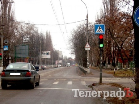 Внимание: в Кременчуге работал опасный светофор (ФОТО)