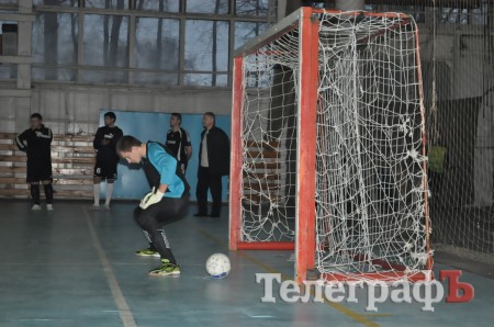 ФУТЗАЛ. Сегодня определились финалисты во всех лигах.