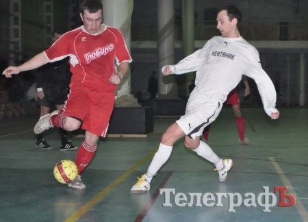 ФУТЗАЛ. Сегодня определились финалисты во всех лигах.