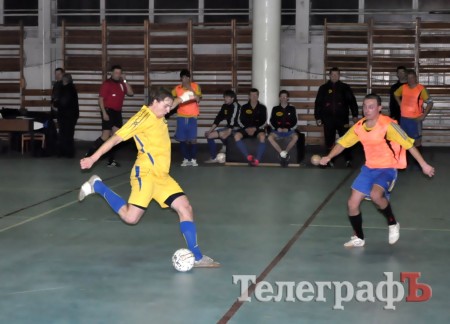 ФУТЗАЛ. Сегодня определились финалисты во всех лигах.
