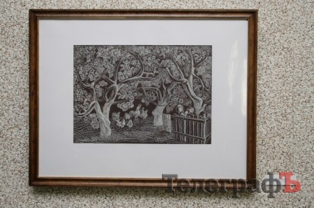 Новогодний вернисаж с ароматом клубники: выставка