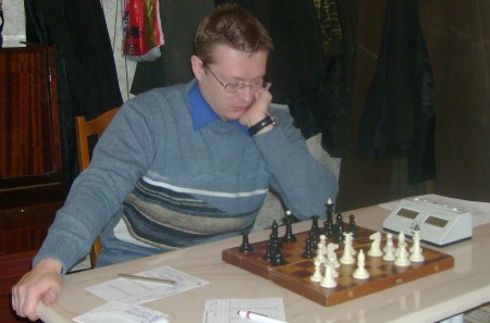 ШАХМАТЫ. Кременчужанин Анатолий Энговатов выиграл мемориал Владимира Грохотова.