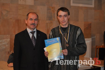 ШАХМАТЫ. Кременчужанин Анатолий Энговатов выиграл мемориал Владимира Грохотова.