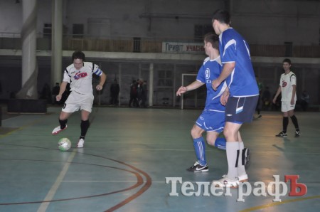 Футзал. Чемпионат Кременчуга. Айда «Штурм»!